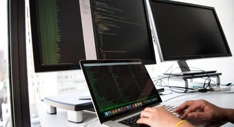 ¿Qué conviene estudiar? Las 10 carreras con salida laboral asegurada 