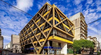 Qué calle del centro terminó el año con más locales vacíos
