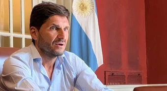Otra encuesta muestra arriba a Pullaro, pero el resultado es más ajustado