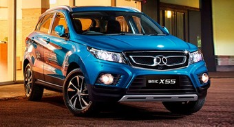 Importador se adelantó y bajó el precio de los autos,  incluso uno barato
