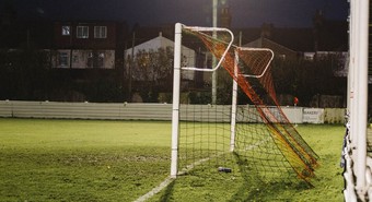 La batalla para poder alentar como sea a nuestro equipo de fútbol 