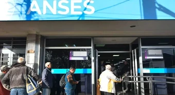 Cuánto cobra un jubilado en abril con la fórmula del Gobierno