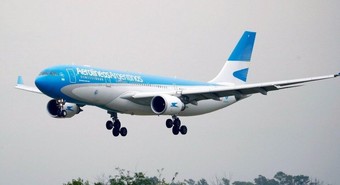 El Gobierno declaró a Aerolíneas como una empresa sujeta a privatización