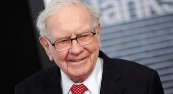 El consejo de Warren Buffet para los jóvenes que buscan empleo 