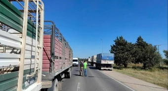 Aunque el paro es el lunes, hay transportistas que ya se movilizan