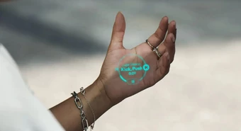 El dispositivo que reemplazaría al celular salió a la venta, ¿qué se dijo?