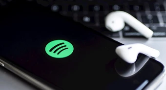 Estos son los 10 podcasts más escuchados del año en Argentina 