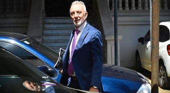 Bailaque se defendió por escrito y el Gobierno define si acepta la renuncia