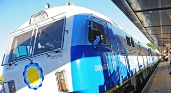 El Gobierno confirmó que también buscará privatizar los trenes de pasajeros