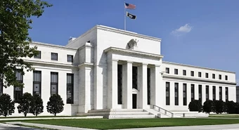 La FED subió las tasas por décima vez consecutiva en un año 