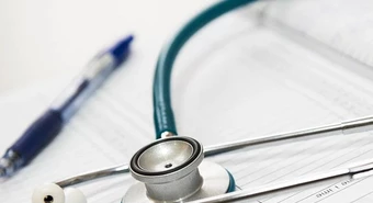 Otra provincia se suma al cobro por la salud pública para los extranjeros 