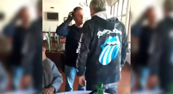 Estafado reconoció a financista rosarino y lo golpeó en un restaurante