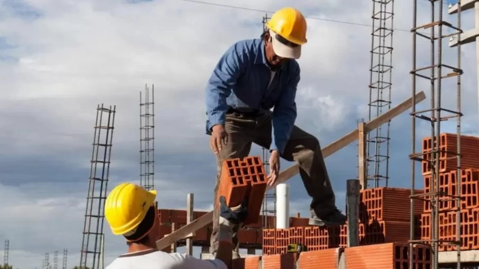 La construcción repuntó 4,7% en marzo y 12, 7% interanual | Punto Biz
