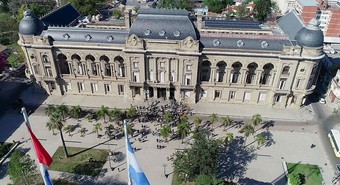 Santa Fe define paritarias con estatales y docentes, ¿qué piden los gremios?