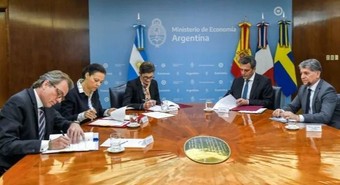 Massa firmó acuerdo para refinanciar deuda con el Club de París 