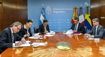 Massa firmó acuerdo para refinanciar deuda con el Club de París 