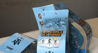 Fábrica santafesina se asoció a la AFA y lanza las bolitas de la Selección