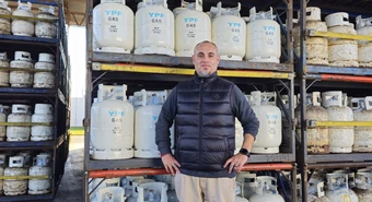 Instalan un robot que vende garrafas de gas y usa IA para atender clientes