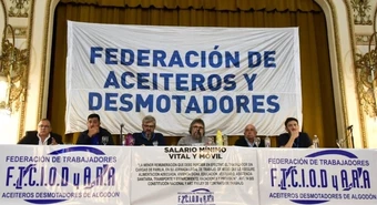 Paro sorpresivo de todas las aceiteras del país en rechazo a la ley Bases