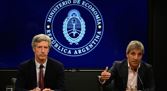 El Gobierno posterga la salida del cepo: “Se dará en una tercera etapa”