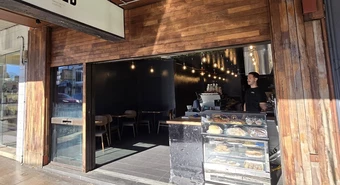 Abrió en Australia una de las cafeterías de especialidad pioneras de Rosario
