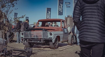Autopartista santafesina reversionó la camioneta más icónica de Argentina
