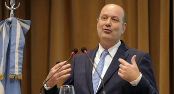 Sturzenegger: “La propuesta es motosierra en las provincias”