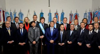Consejo de Mayo: danza de nombres para el representante de las provincias  
