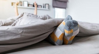 Cuál es el truco para dormir calentito en invierno y no gastar de más
