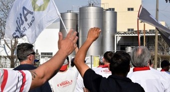 Suspenden embargo millonario contra pyme láctea que había sido bloqueada