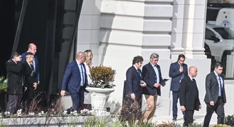 “El próximo impuesto a bajar”: la promesa que le hizo Milei al campo 