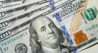 Sin cepo, ¿a cuánto se vendieron el dólar oficial, el blue y el MEP? 