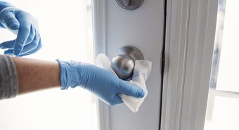 Los objetos que usás a diario y tienen muchas bacterias, ¿cómo limpiarlos?