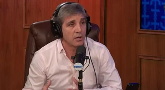 Caputo atribuyó la suba del dólar al “riesgo kuka” y defendió el plan