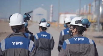 Petroleros de YPF acordaron aumento récord y un jugoso bono