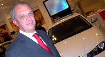 "No creo que la reducción del impuesto país baje el precio de los autos"