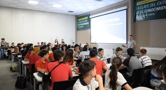Lanzan 2600 becas para jóvenes que quieran liderar empresas del futuro