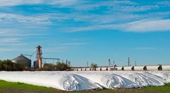 Se aliaron con gigante del agro para fabricar silobolsas inteligentes