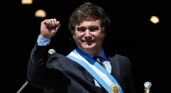Ranking presidencial: cuánto cobra Milei en la comparativa regional