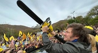 El gasto público cayó un 30,4% real anual