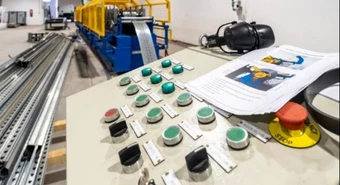Fábrica acelera inversiones y activó el doble turno de producción