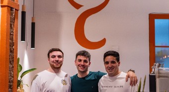 Con un tono juvenil, un nuevo bar cortó cintas en Pichincha