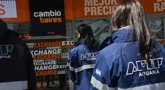Avanzan los controles en la city porteña; ¿se vende dólar blue en Rosario?