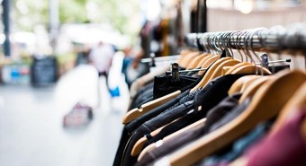 retail  