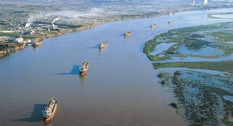 La hidrovía Paraná-Paraguay será privatizada