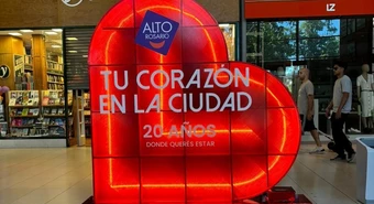 Alto Rosario festeja su cumple con Los Palmeras, Fito y descuentos a clientes