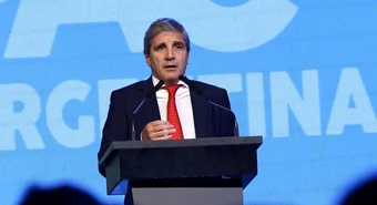 Las medidas que prepara Caputo para aliviar a las pymes 
