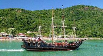 Cuánto sale la excursión en el Barco Pirata y qué playas recorre
